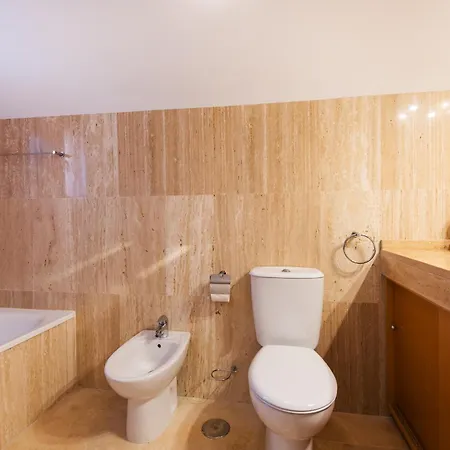 Rentandhomes Penthouse Elviria Golf Apartment *