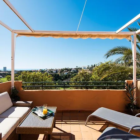 Rentandhomes Penthouse Elviria Golf Apartment *