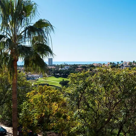 Rentandhomes Penthouse Elviria Golf Marbella